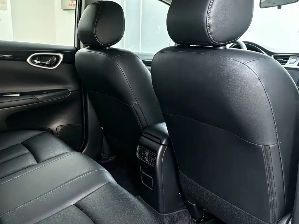 Nissan Sylphy 2022 — фото 13