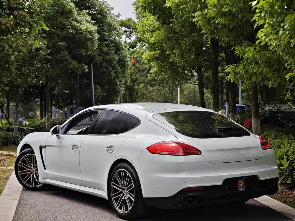 Porsche Panamera 2016