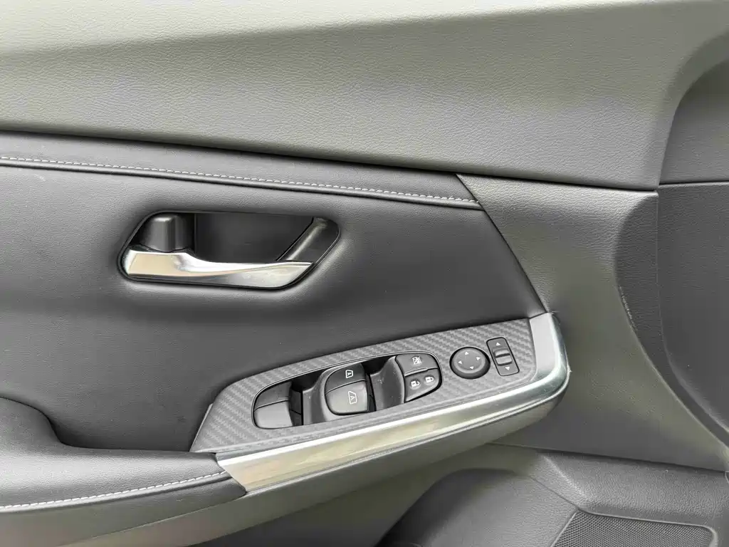 Nissan Sylphy 2022 — фото 22