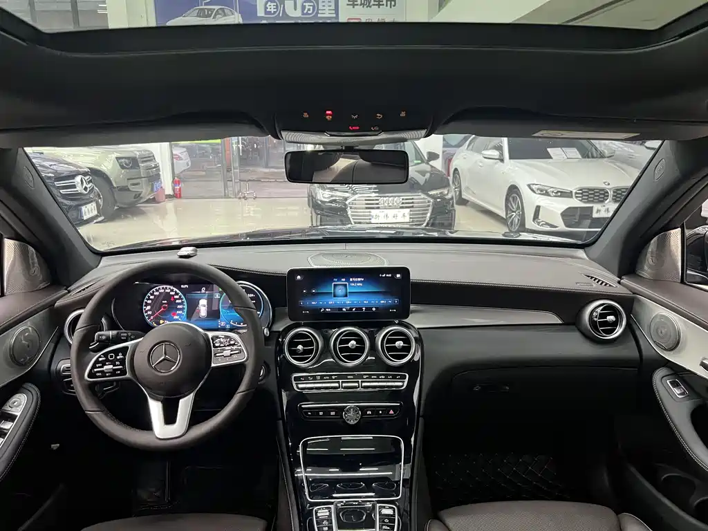 Mercedes-Benz GLC 2020 — фото 15