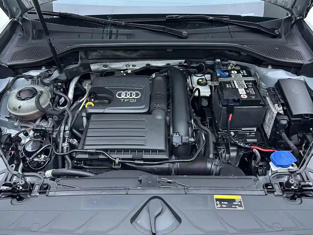 Audi Q2L 2023 — фото 21