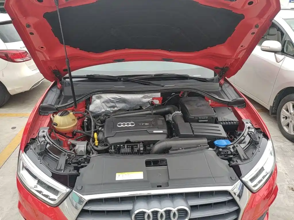 Audi Q3 2018 — фото 20