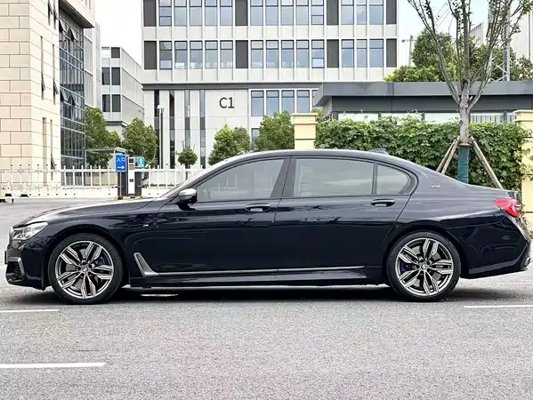 BMW 7 Series 2019