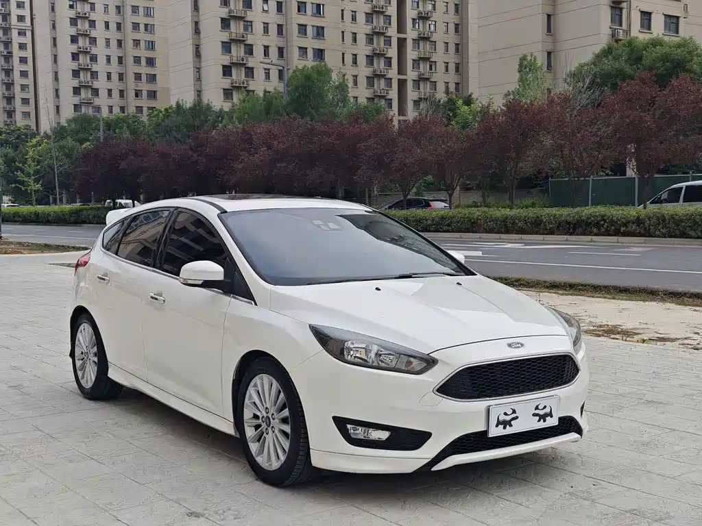 Ford Focus 2016 — фото 3