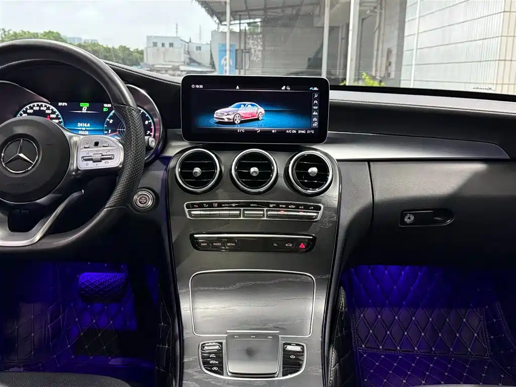 Mercedes-Benz C-Class 2020 — фото 15