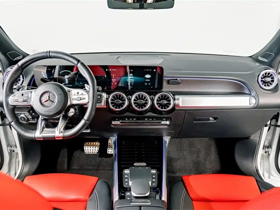 Mercedes-Benz GLB AMG 2023 — фото 12