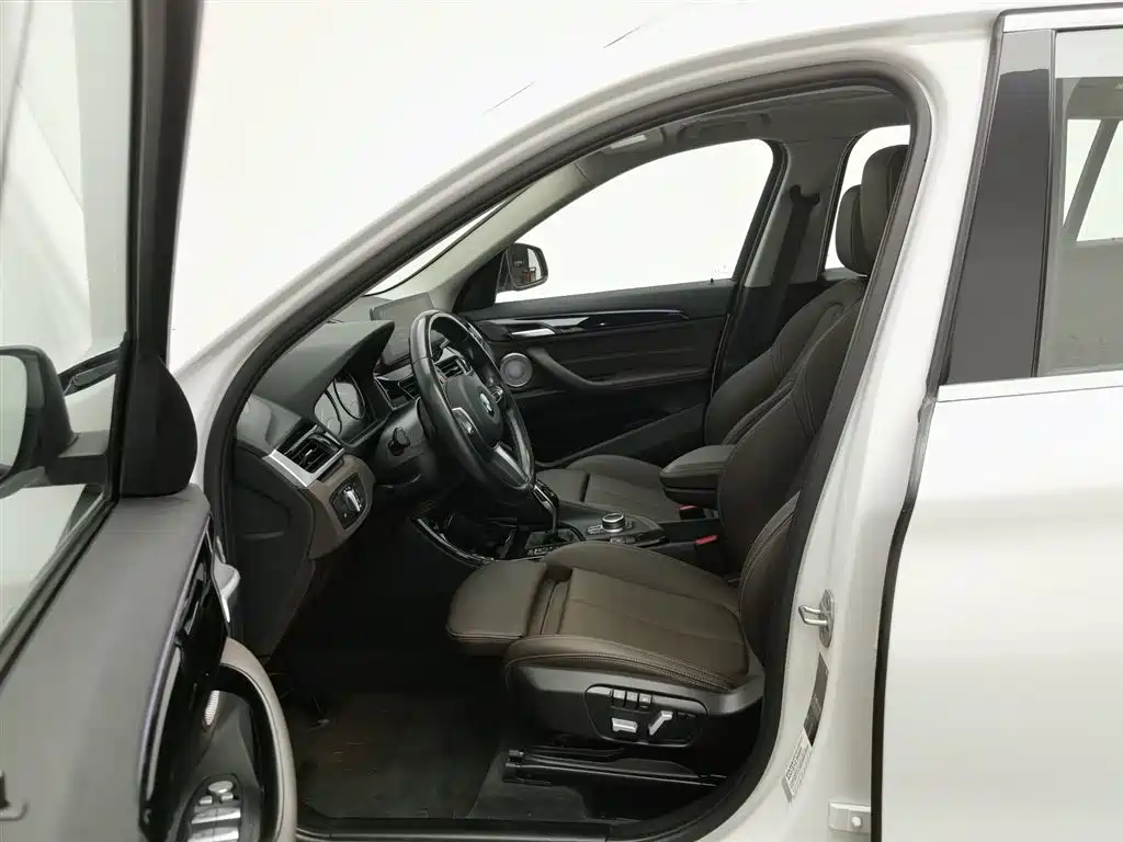 BMW X1 2021 — фото 10