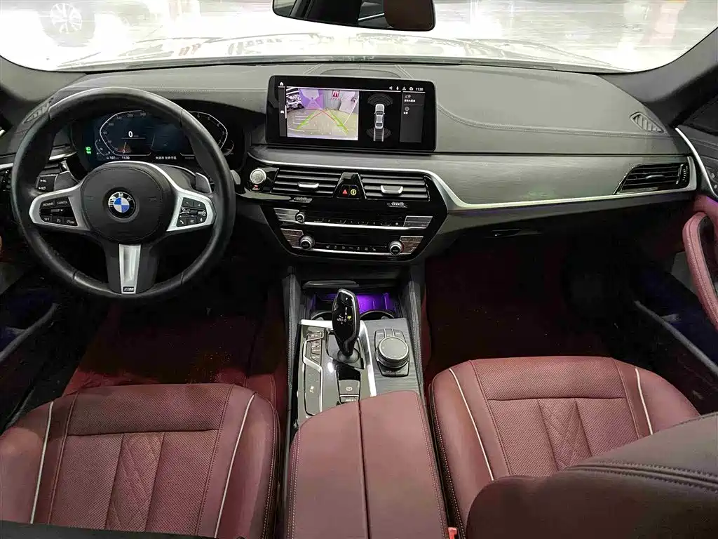BMW 5 Series 2023 — фото 9