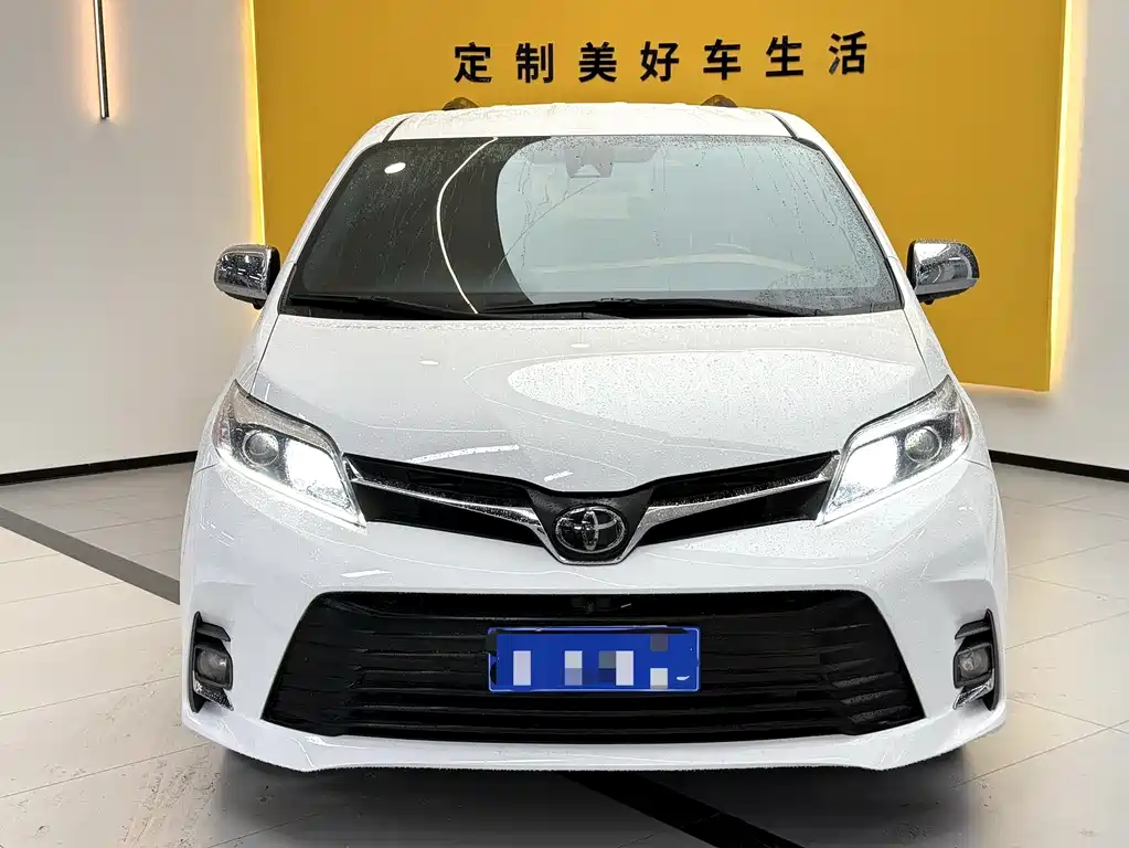 Toyota Sienna 2018