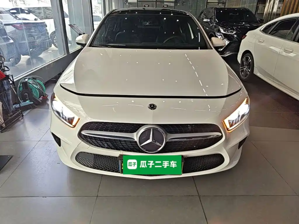 Mercedes-Benz A-Class 2019 — фото 3