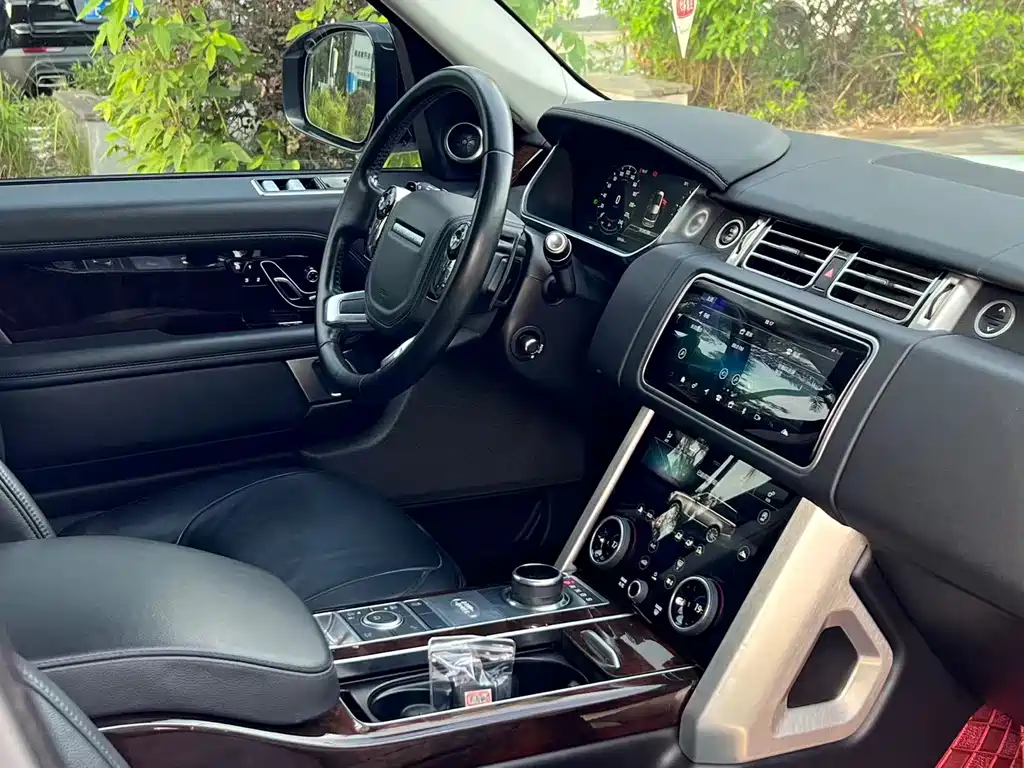 Land Rover Range Rover 2020 — фото 10