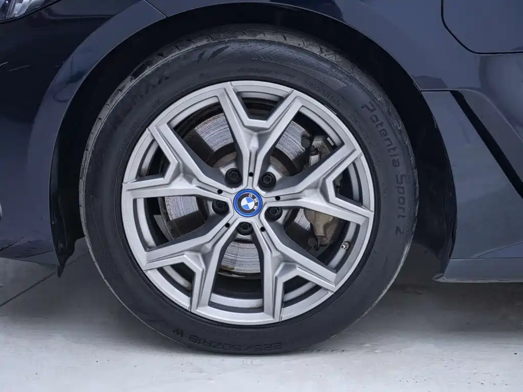 BMW i3 2023 — фото 10