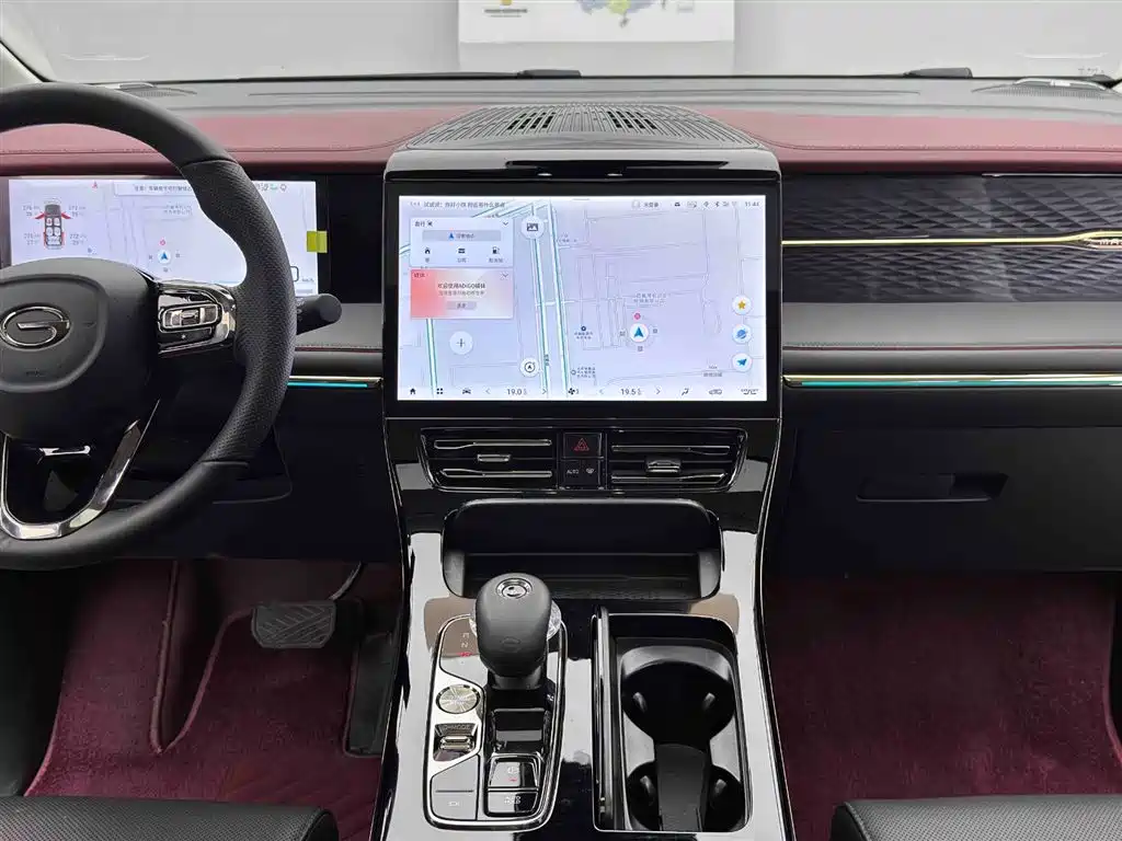 GAC Motor Trumpchi E9 2024 — фото 13