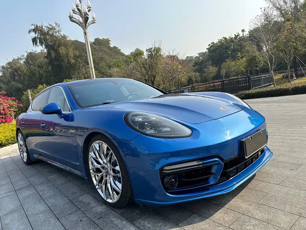 Porsche Panamera 2015 — фото 2