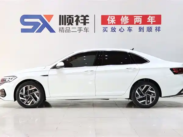 Volkswagen Sagitar 2025