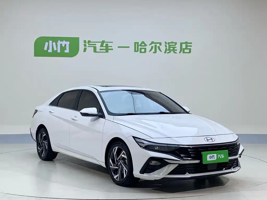 Hyundai Elantra 2023