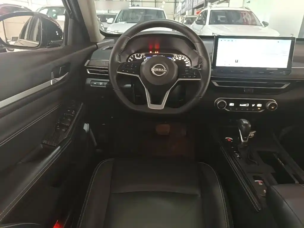 Nissan Teana 2024 — фото 11