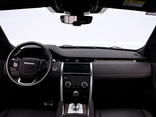 Land Rover Discovery Sport 2021