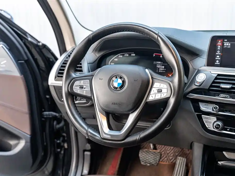BMW X3 2020 — фото 17