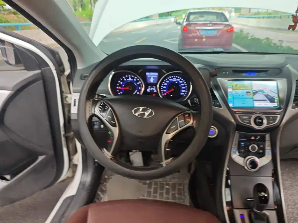 Hyundai Elantra 2016