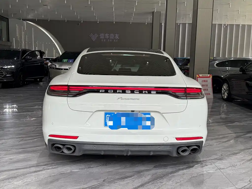 Porsche Panamera 2021 — фото 19