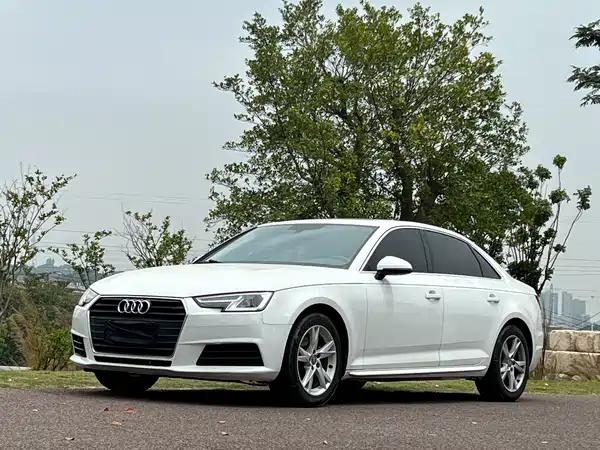 Audi A4L 2017