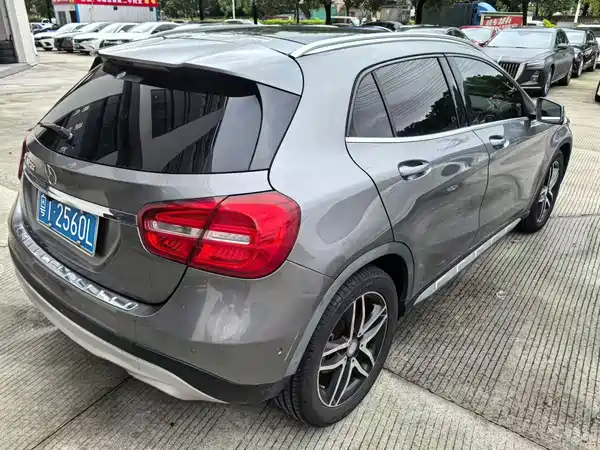 Mercedes-Benz GLA 2017