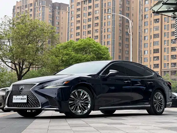 Lexus LS 2018