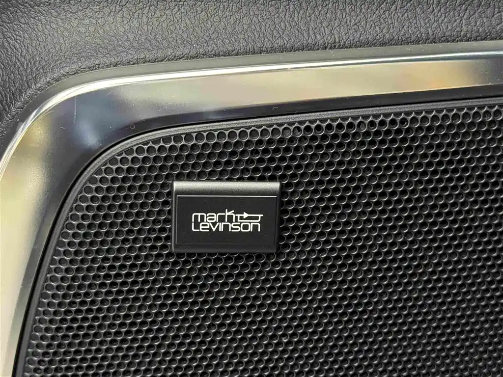 Lexus LM 2023 — фото 14