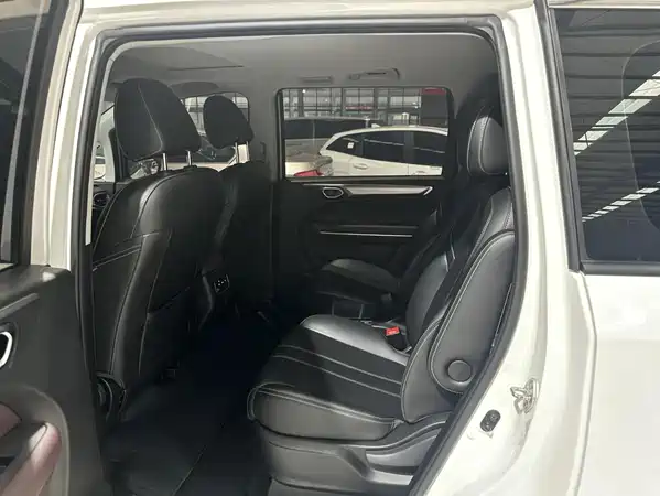 GAC Trumpchi M6 2022