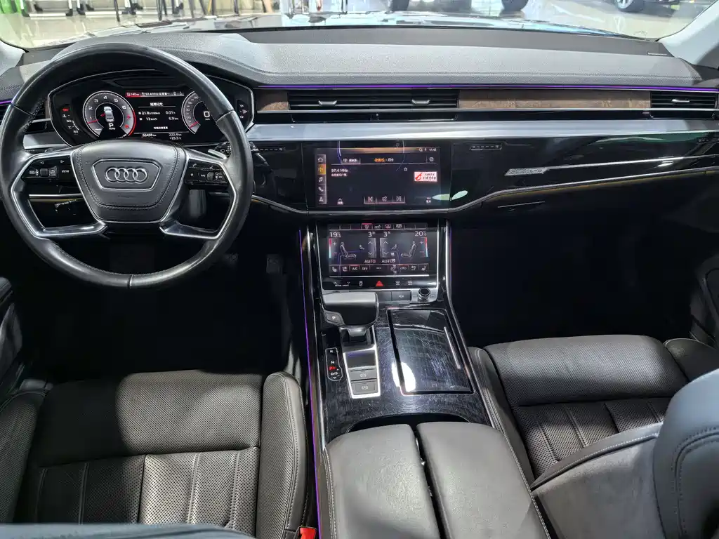 Audi A8 2018 — фото 10