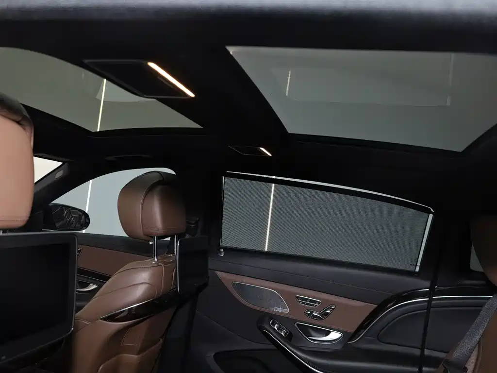 Mercedes-Benz Maybach S-Class 2017 — фото 13