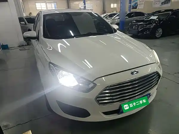 Ford Escort 2019