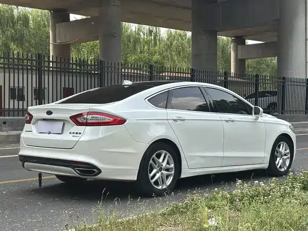 Ford Mondeo 2013