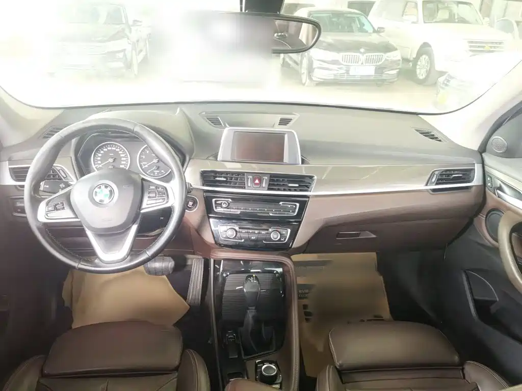 BMW X1 2017 — фото 14