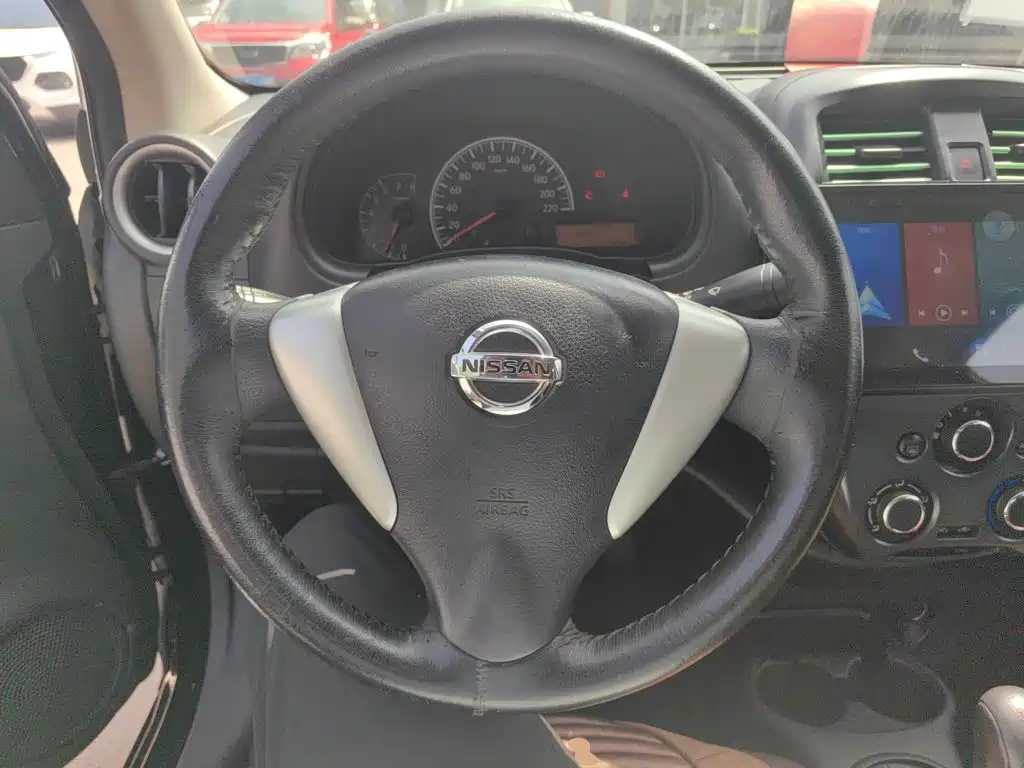Nissan Sunny 2016 — фото 7