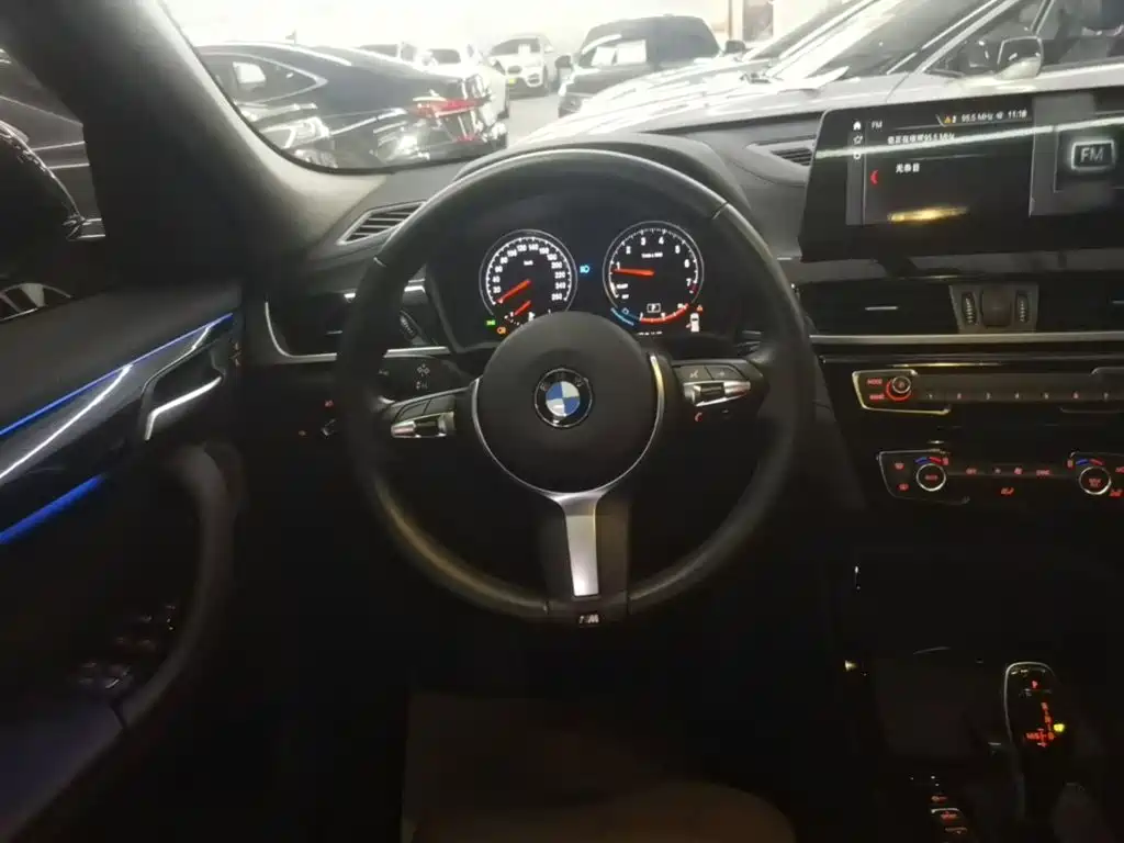 BMW X2 2022 — фото 11
