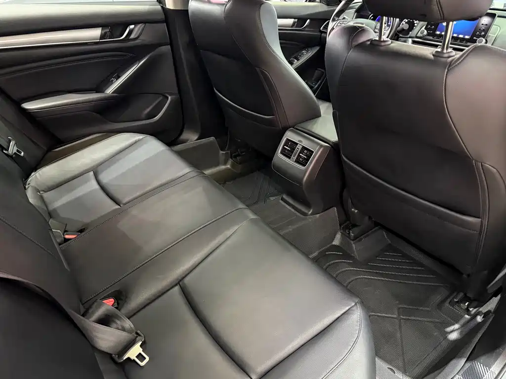 Honda Accord 2021 — фото 23
