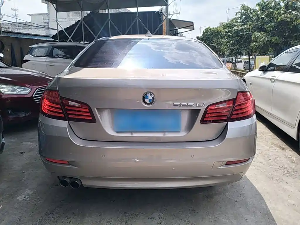 BMW 5 Series 2016