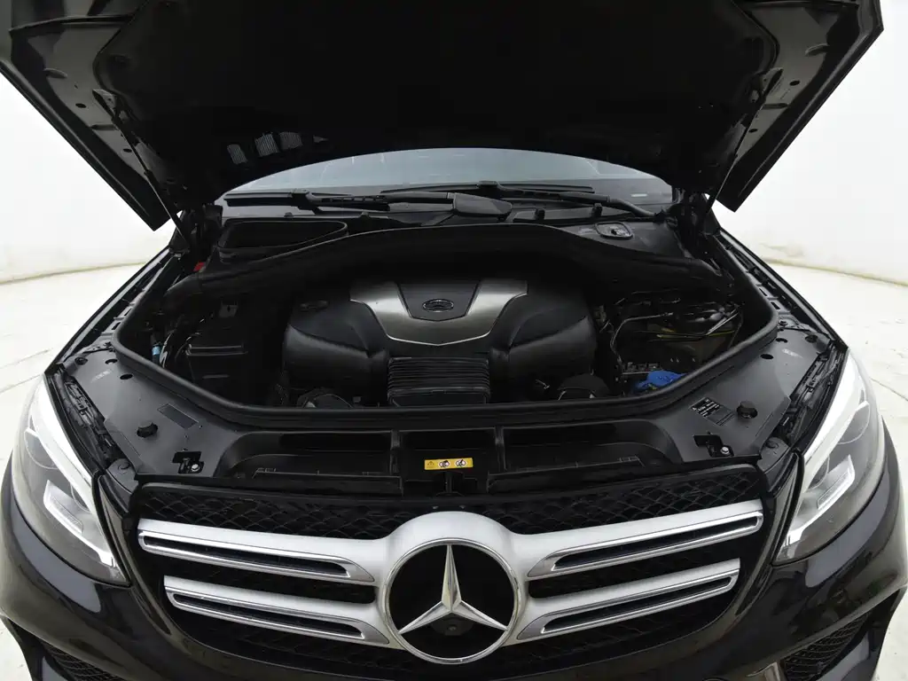 Mercedes-Benz GLE 2016 — фото 16