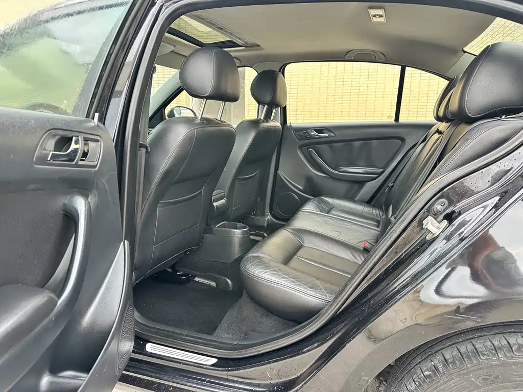 Volkswagen Lavida 2012