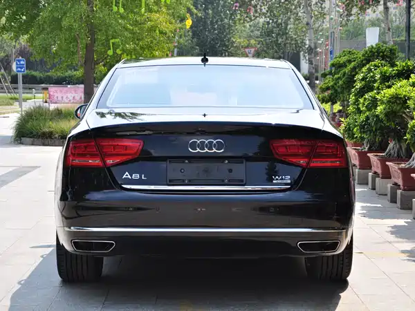 Audi A8 2012