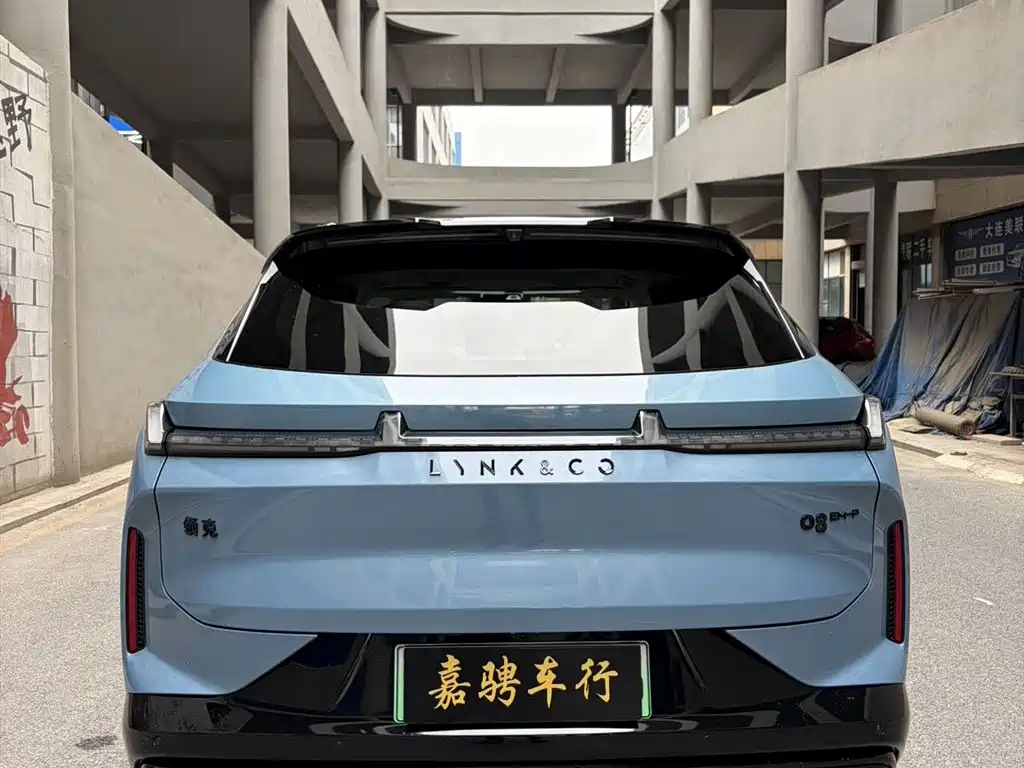 Lynk & Co 08 EM-P 2025 — фото 4