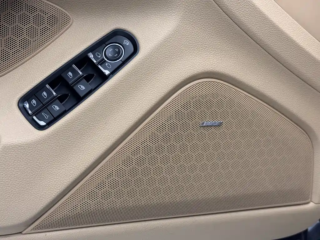 Porsche Panamera 2015 — фото 16