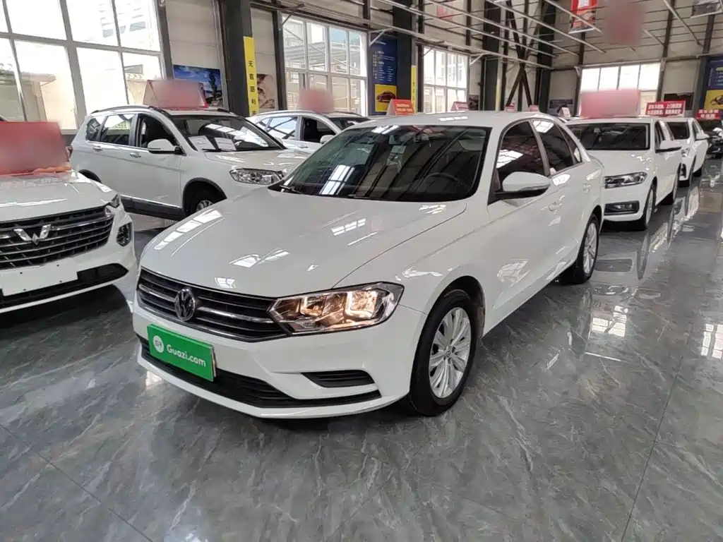Volkswagen Bora 2023
