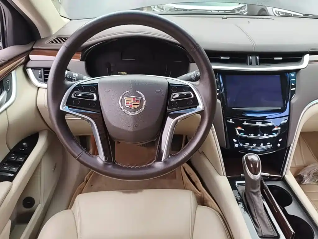Cadillac XTS 2016 — фото 3