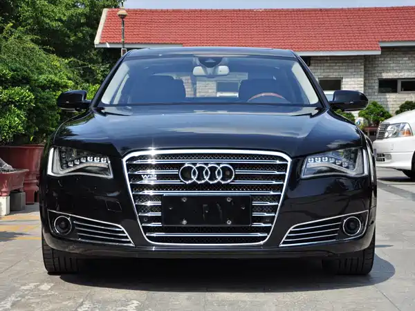 Audi A8 2012