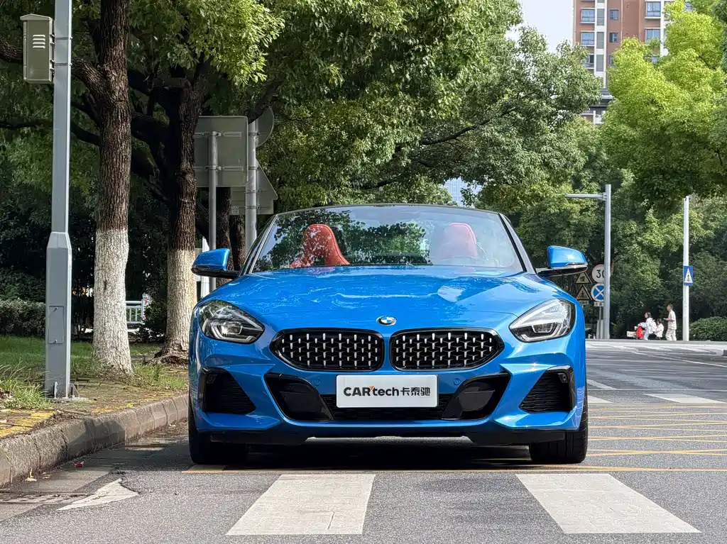 BMW Z4 2023 — фото 2