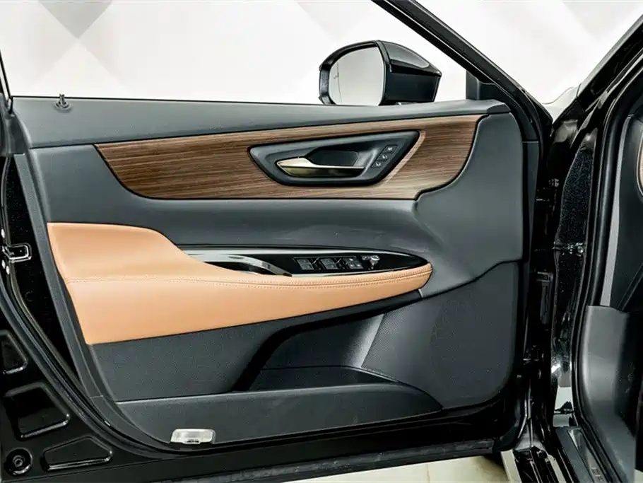 Toyota Crown 2025 — фото 18