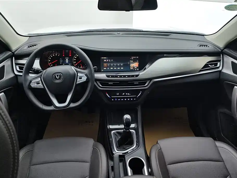 Changan CS35PLUS 2020 — фото 12
